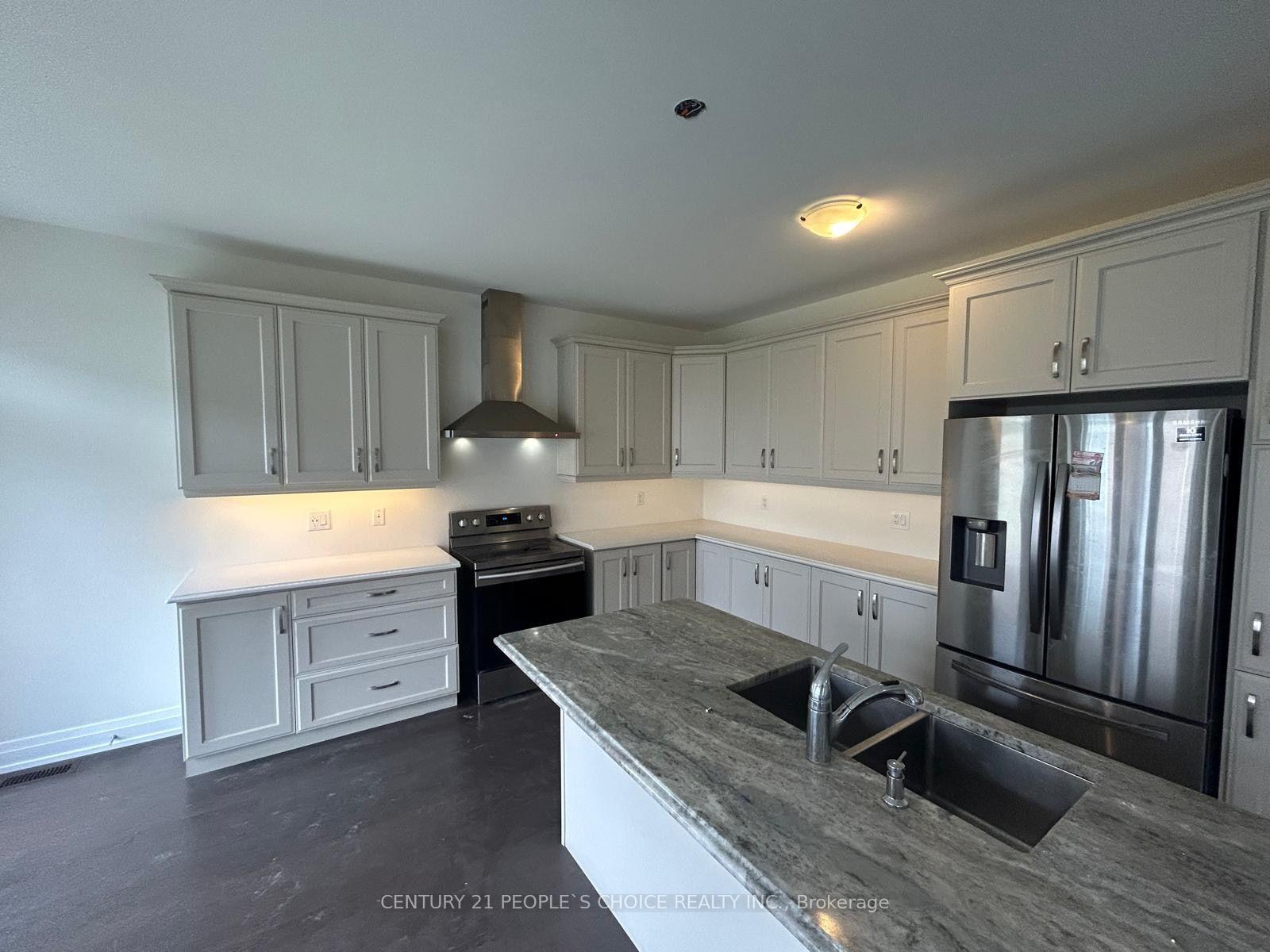 Photo 8 of 66 Circus Crescent, Brampton, Northwest Brampton — HOMEH