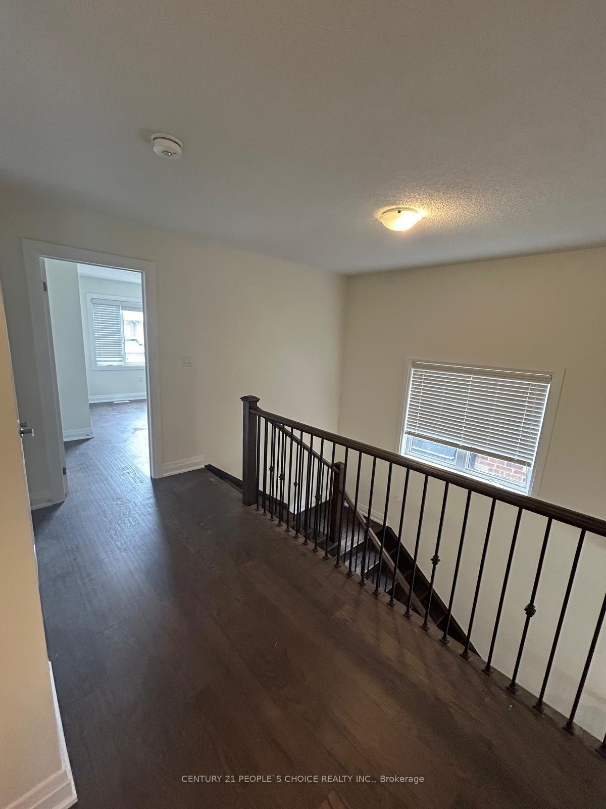 Photo 12 of 66 Circus Crescent, Brampton, Northwest Brampton — HOMEH