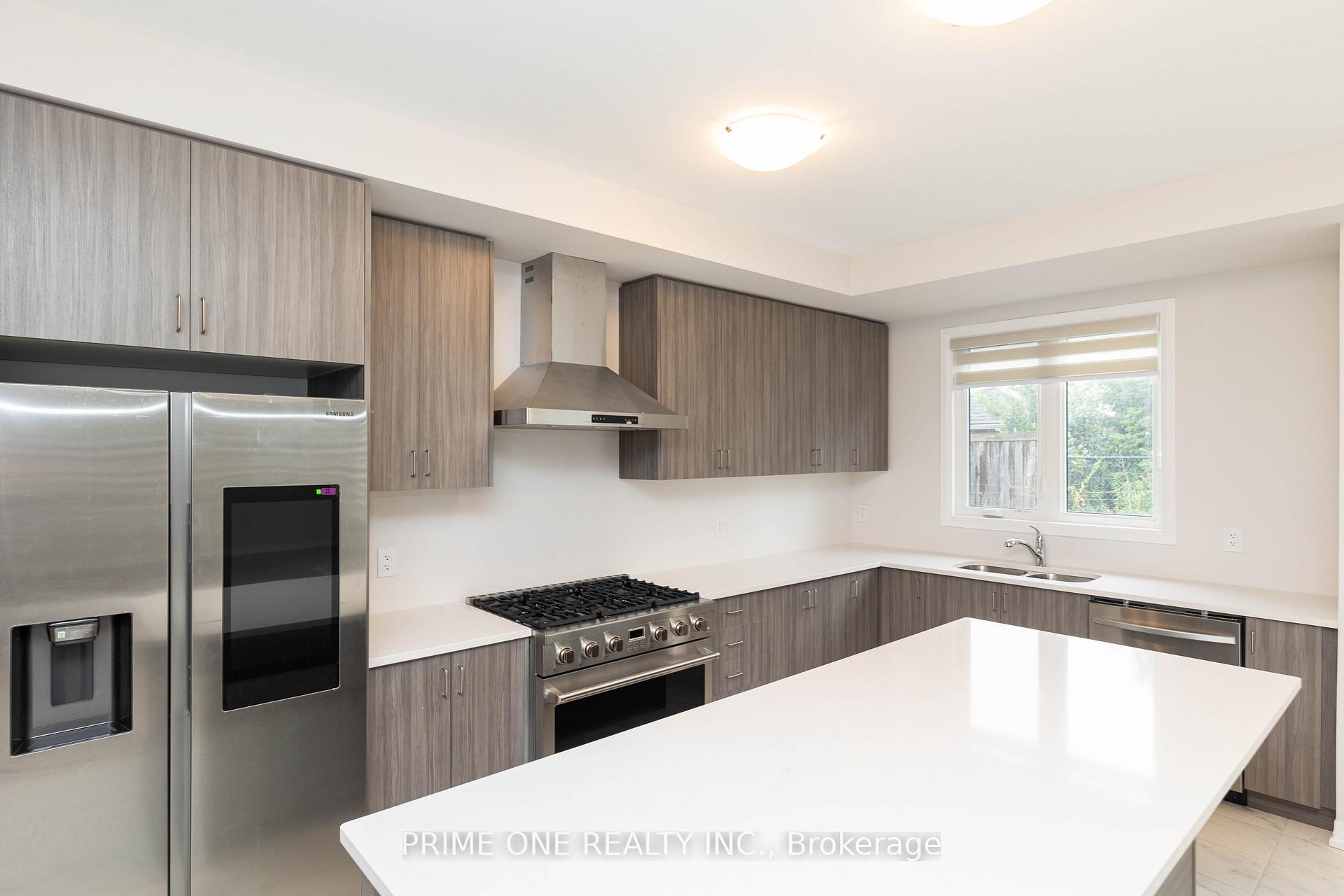 Photo 16 of 136 Blacklock Street, Cambridge, Westview — HOMEH