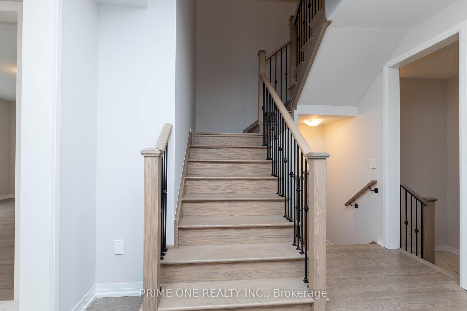 Photo 21 of 136 Blacklock Street, Cambridge, Westview — HOMEH