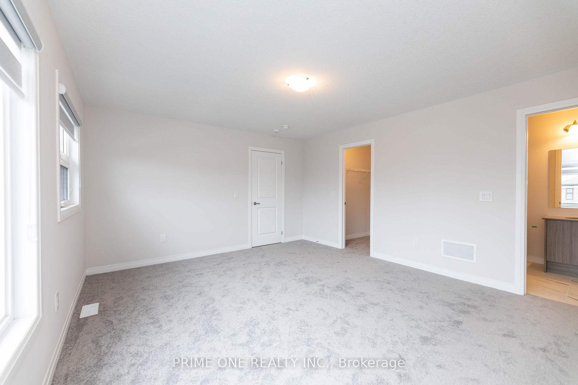 Photo 28 of 136 Blacklock Street, Cambridge, Westview — HOMEH