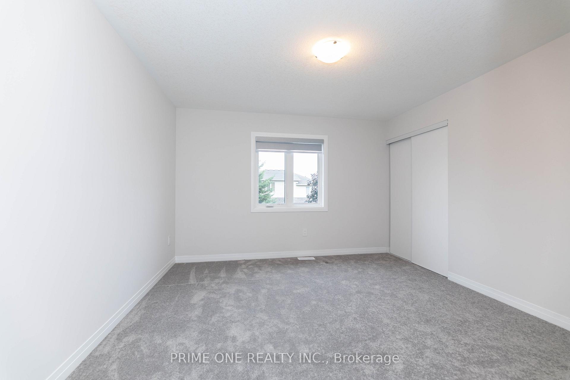 Photo 41 of 136 Blacklock Street, Cambridge, Westview — HOMEH