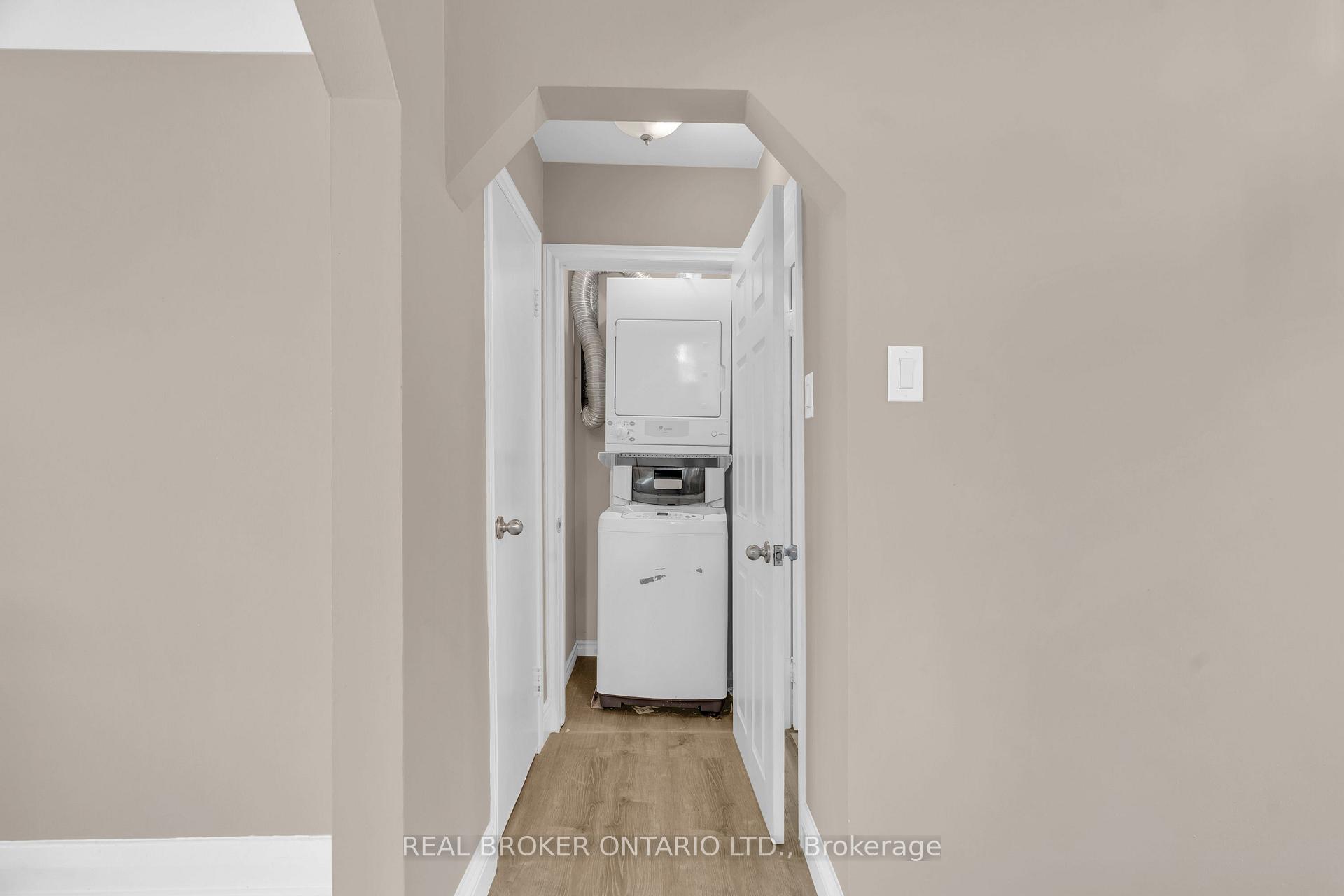Photo 13 of Unit B, 301 Franklin Street, Kitchener, Stanley Park — HOMEH
