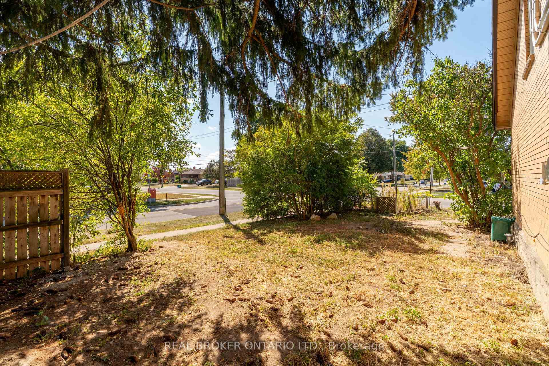 Photo 21 of Unit B, 301 Franklin Street, Kitchener, Stanley Park — HOMEH
