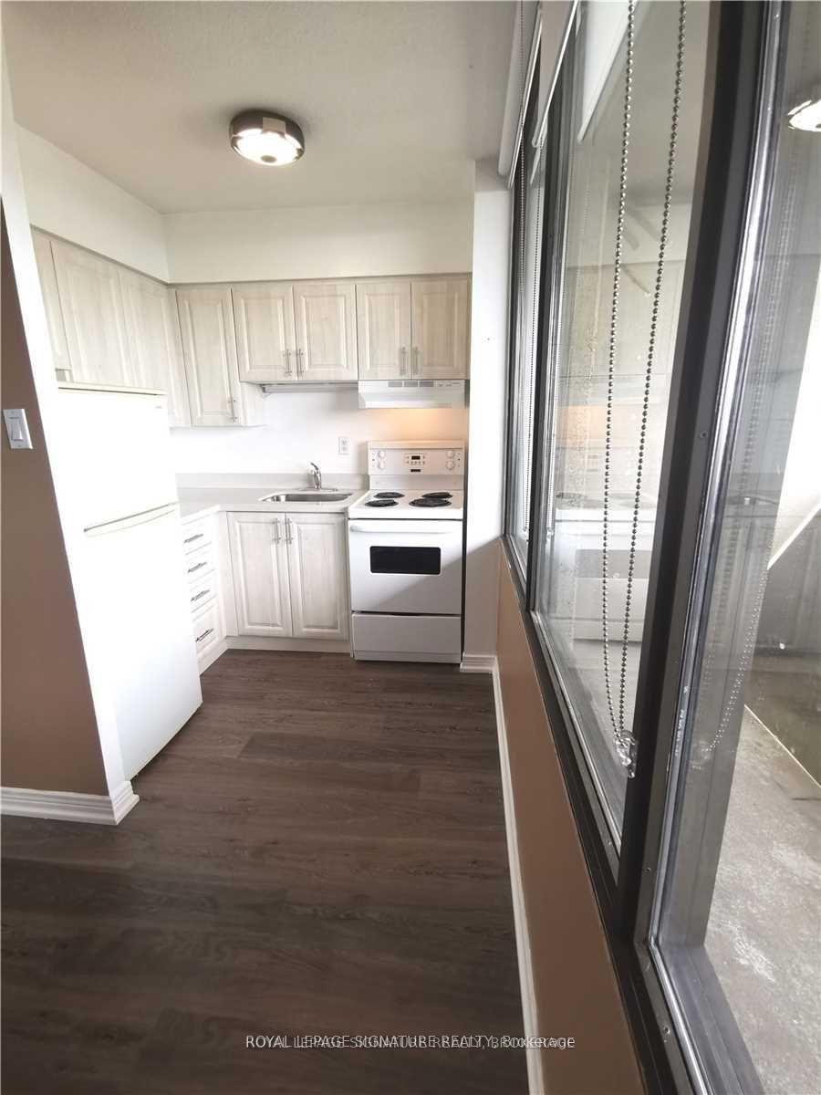 Photo 12 of Unit 1606, 720 Spadina Avenue, Toronto, University — HOMEH