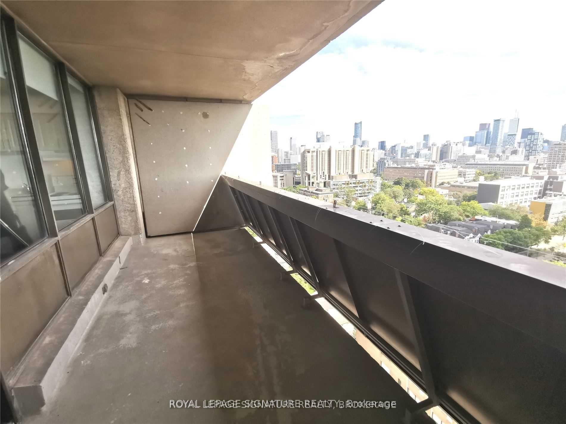Photo 9 of Unit 1606, 720 Spadina Avenue, Toronto, University — HOMEH
