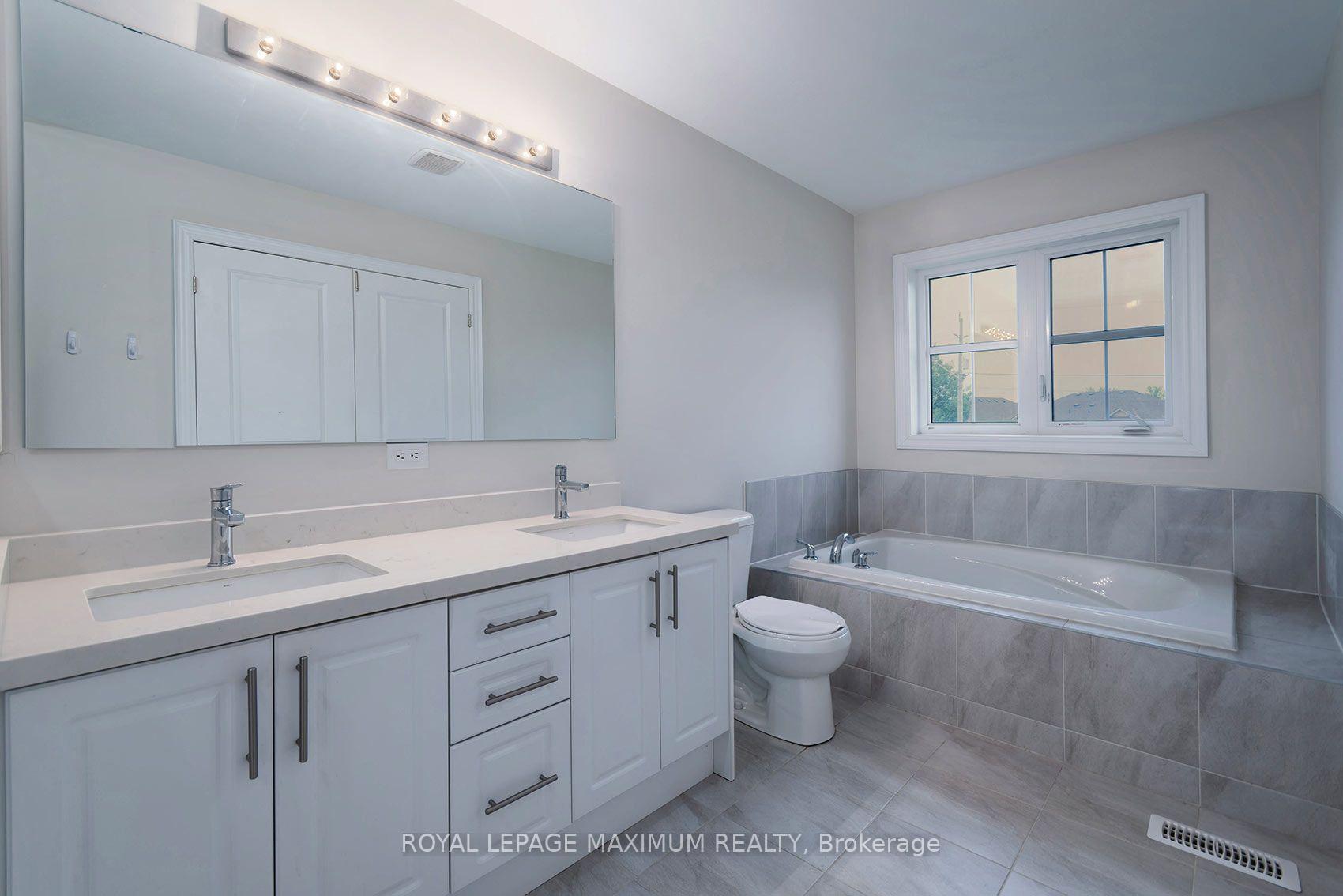 Photo 15 of 17 Brent Crescent, Clarington, Bowmanville — HOMEH