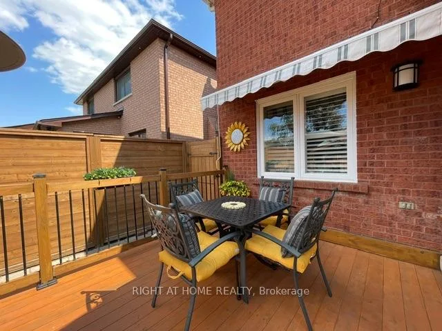Photo 2 of 70 Bellona Street, Vaughan, West Woodbridge — HOMEH