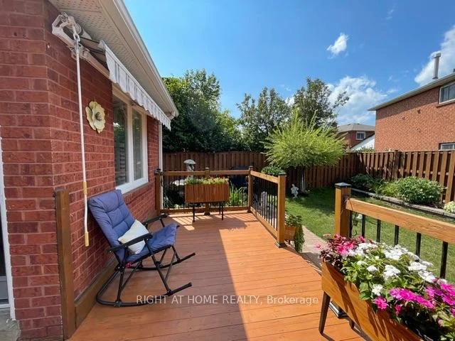 Photo 10 of 70 Bellona Street, Vaughan, West Woodbridge — HOMEH