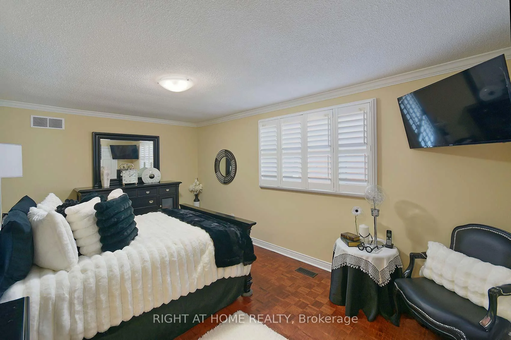Photo 81 of 70 Bellona Street, Vaughan, West Woodbridge — HOMEH