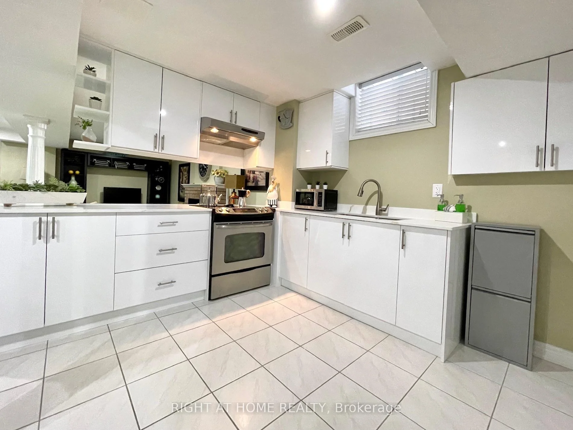 Photo 93 of 70 Bellona Street, Vaughan, West Woodbridge — HOMEH