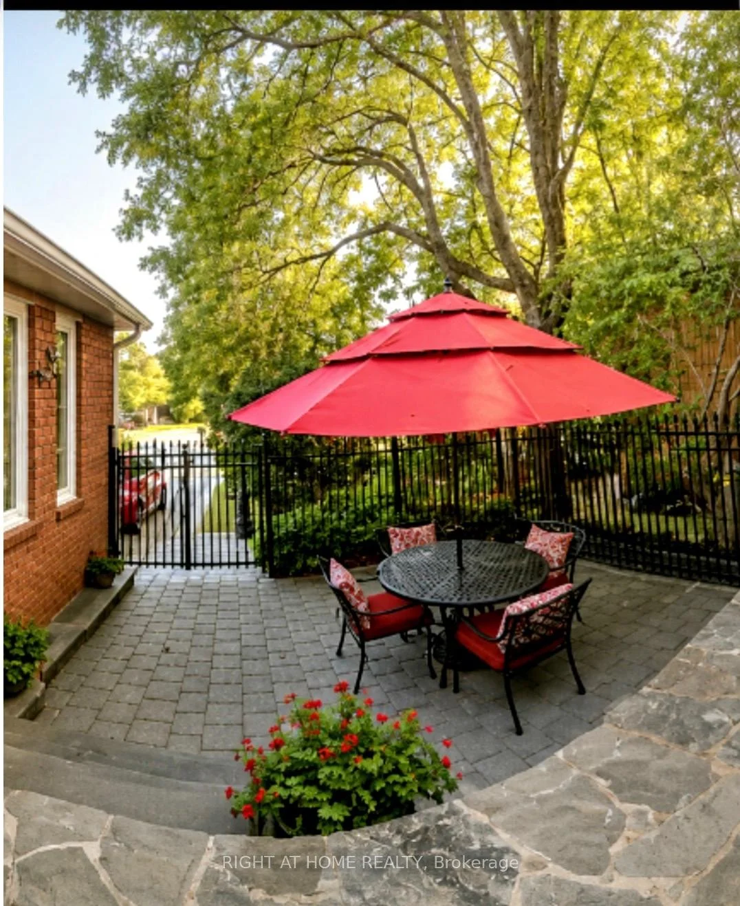 Photo 3 of 70 Bellona Street, Vaughan, West Woodbridge — HOMEH
