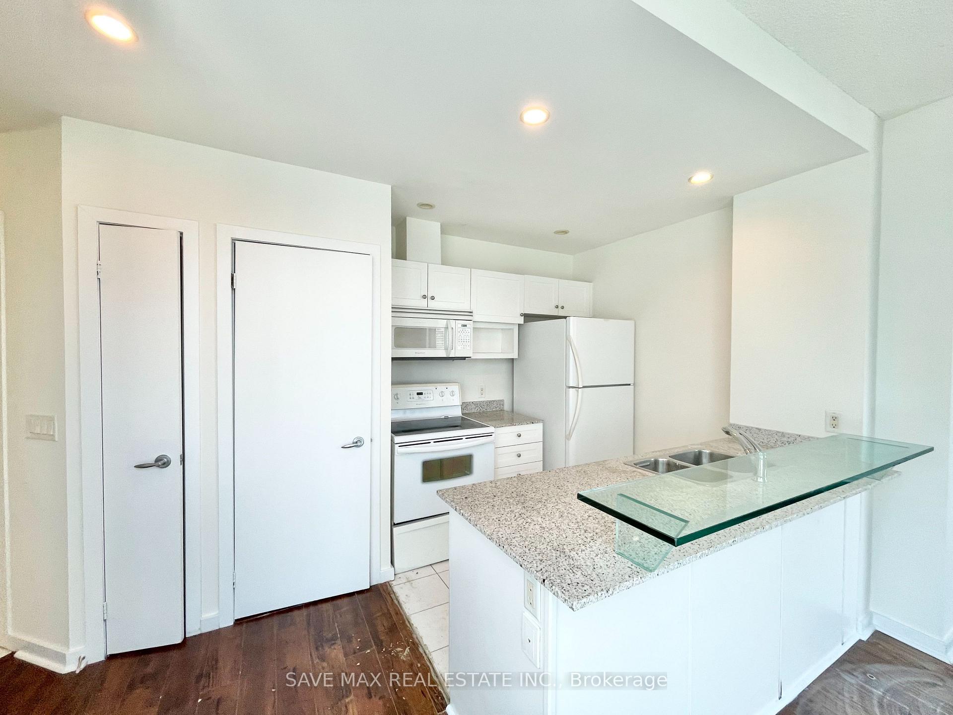 Photo 3 of Unit 2612, 208 Queens Quay W, Toronto, Waterfront Communities — HOMEH