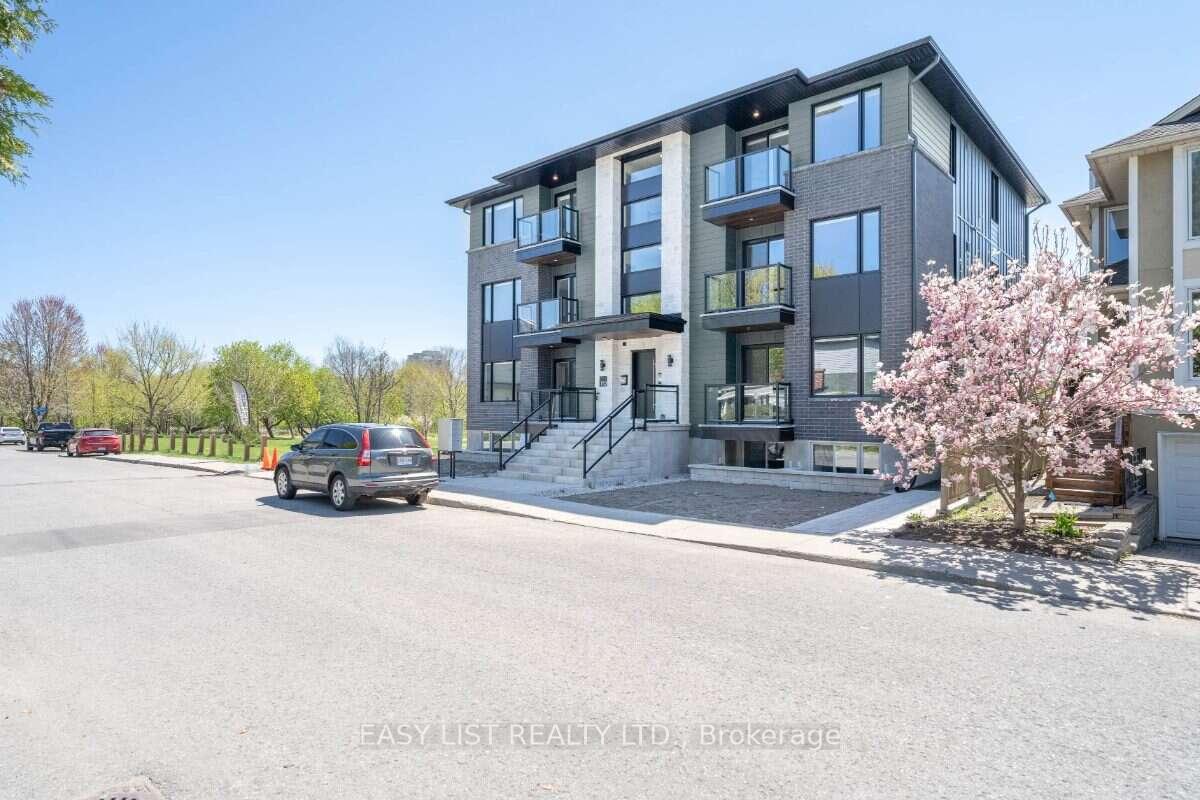Photo 1 of Unit 7, 152 Springhurst Avenue, Ottawa, Ottawa East — HOMEH