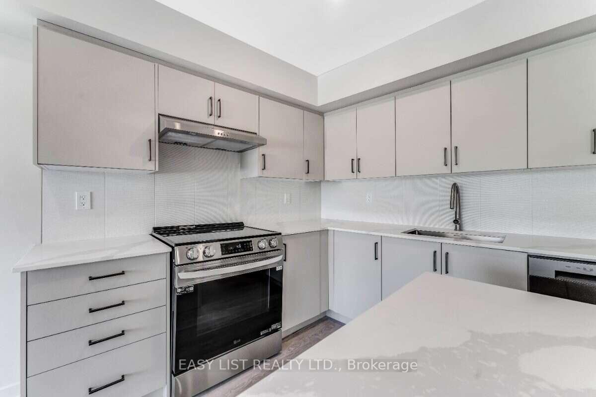 Photo 6 of Unit 7, 152 Springhurst Avenue, Ottawa, Ottawa East — HOMEH