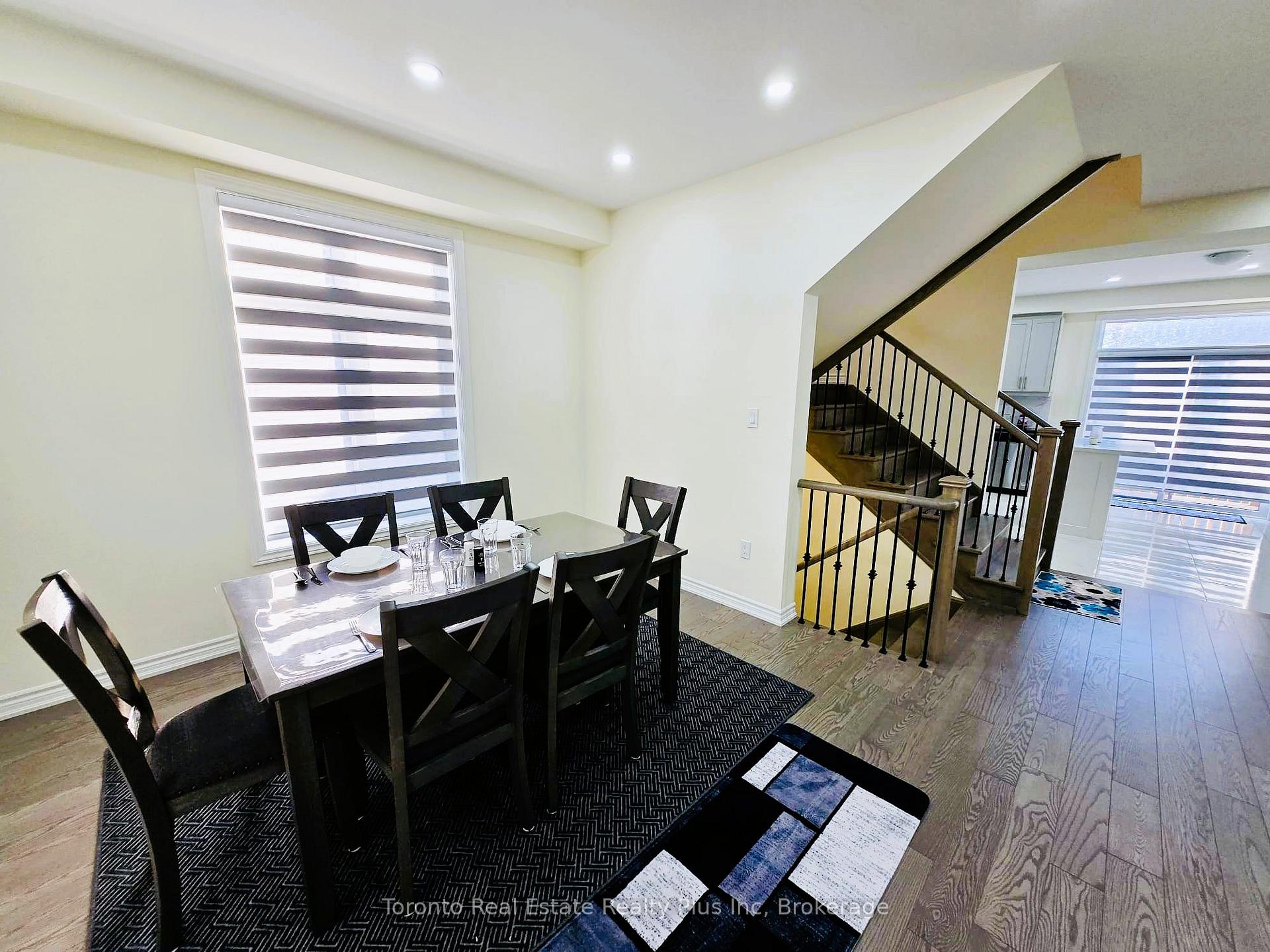 Photo 6 of 4 Bruce Welch Avenue, Georgina, Keswick South — HOMEH