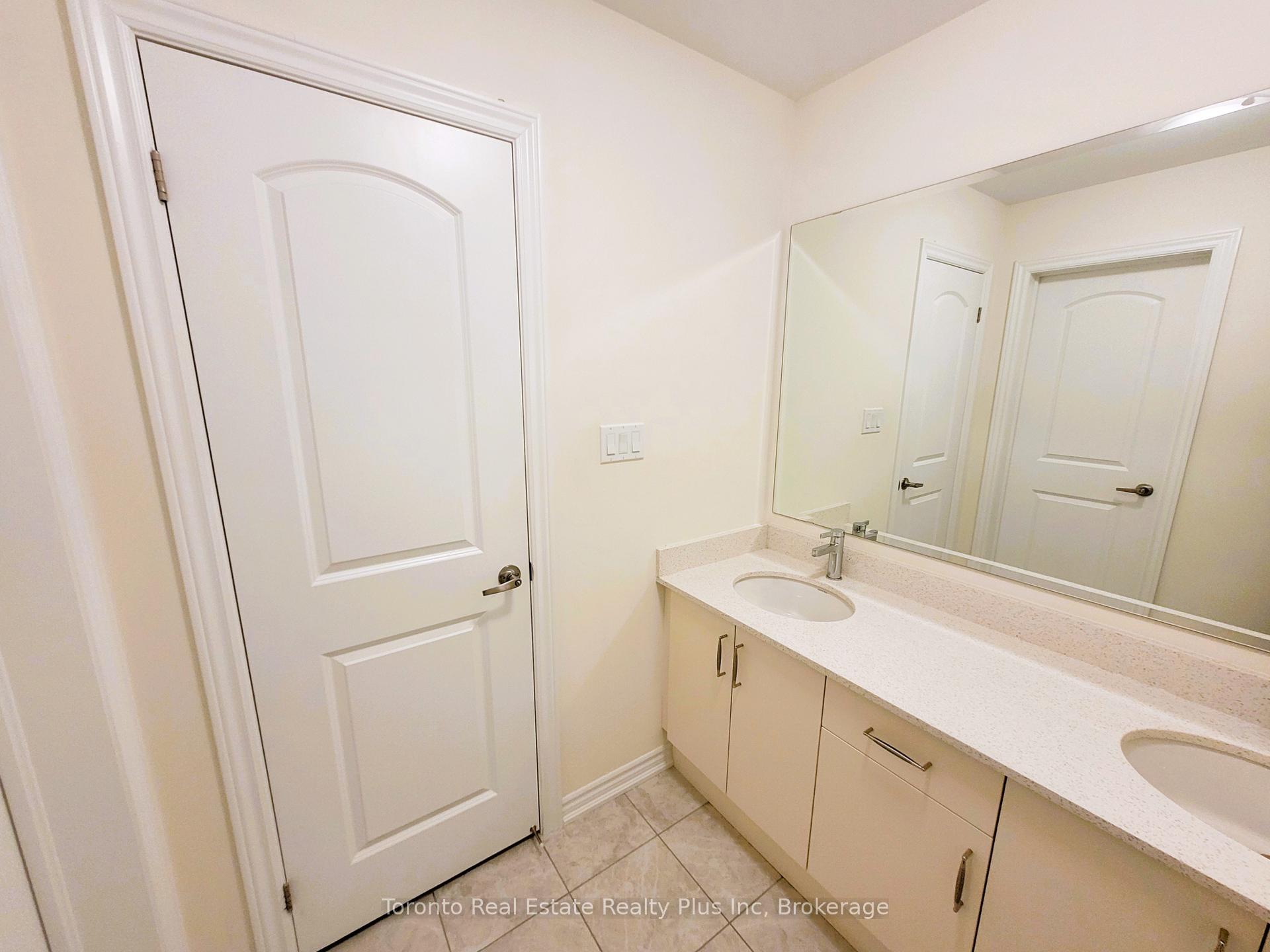 Photo 20 of 4 Bruce Welch Avenue, Georgina, Keswick South — HOMEH