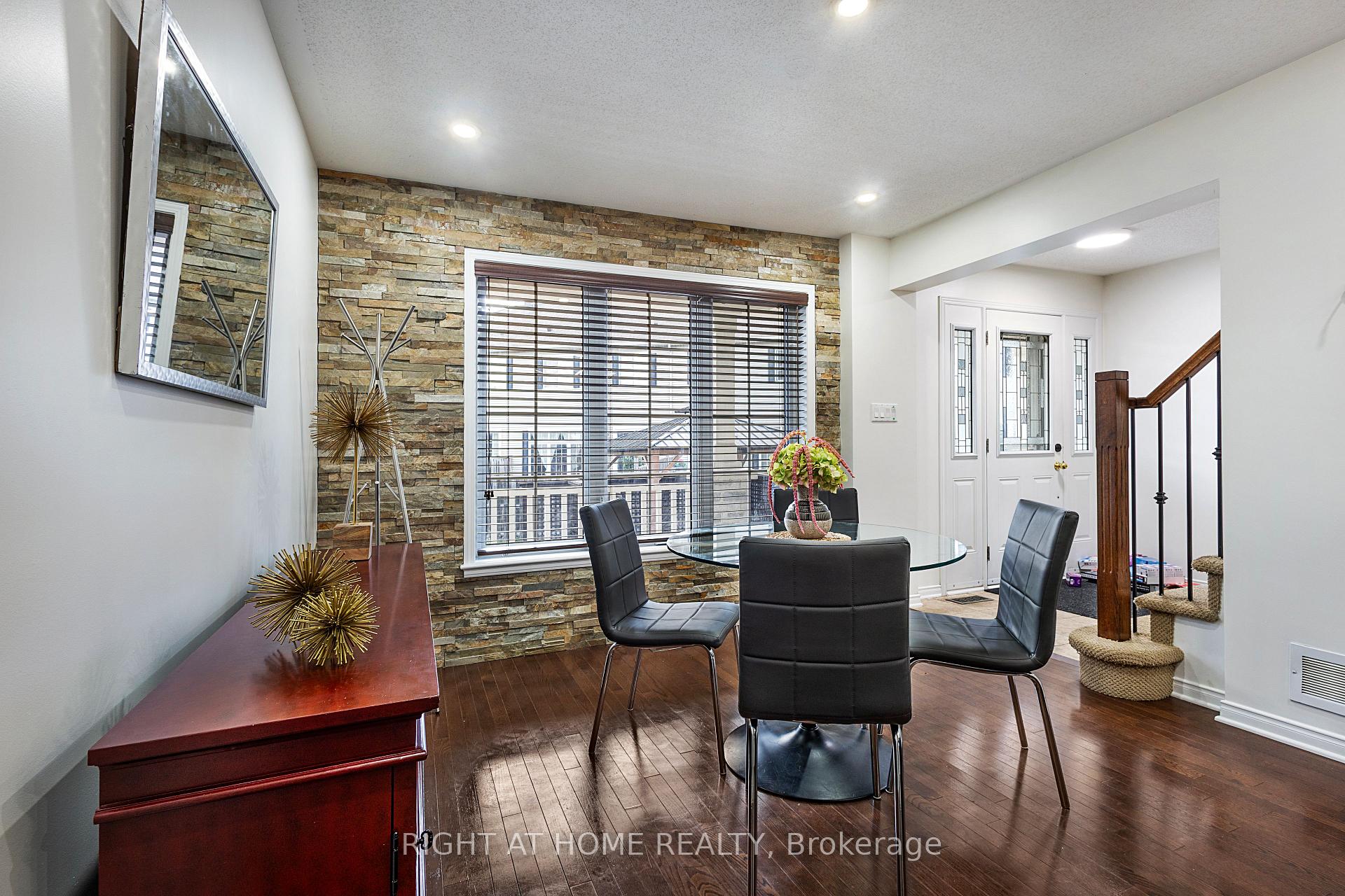 Photo 6 of 188 Patriot Place, Ottawa, Kanata - Emerald Meadows/Trailwest — HOMEH