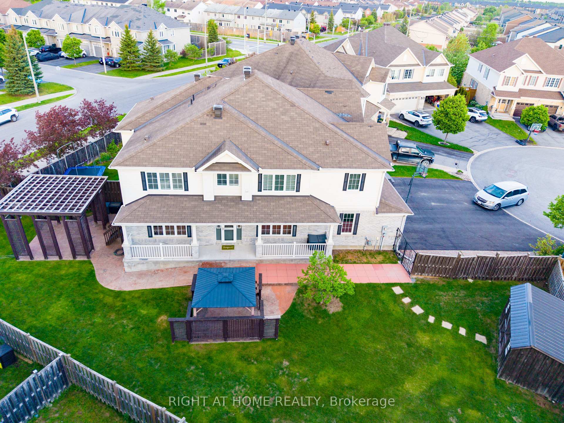 Photo 27 of 188 Patriot Place, Ottawa, Kanata - Emerald Meadows/Trailwest — HOMEH
