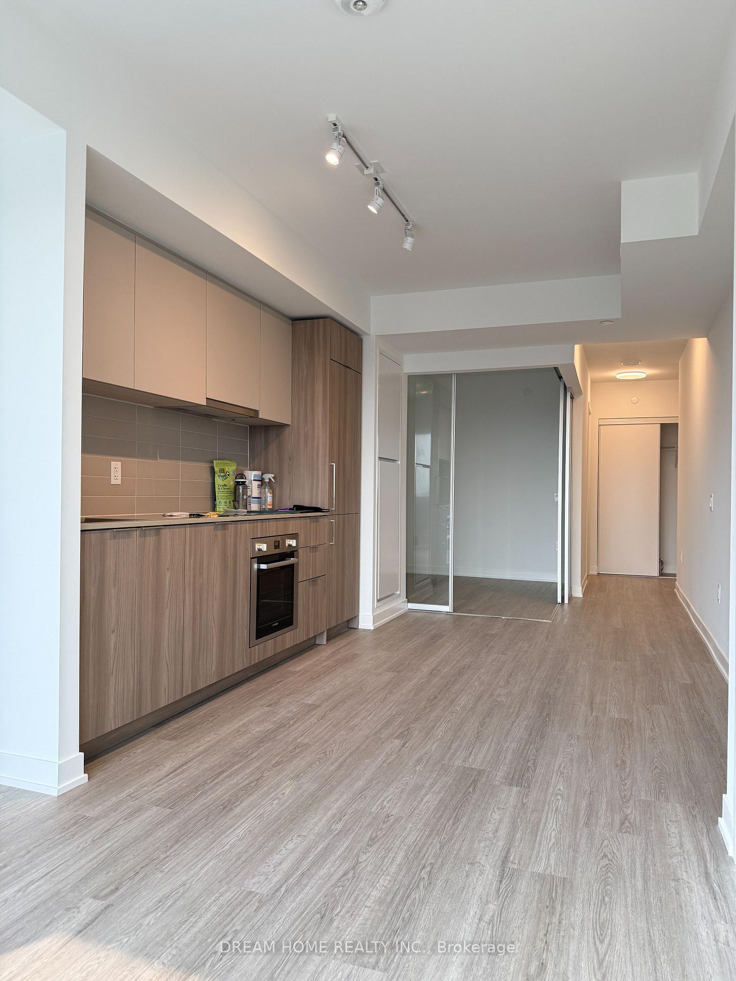 Photo 7 of Unit 1906, 15 David Salomon Drive, Toronto, Flemingdon Park — HOMEH