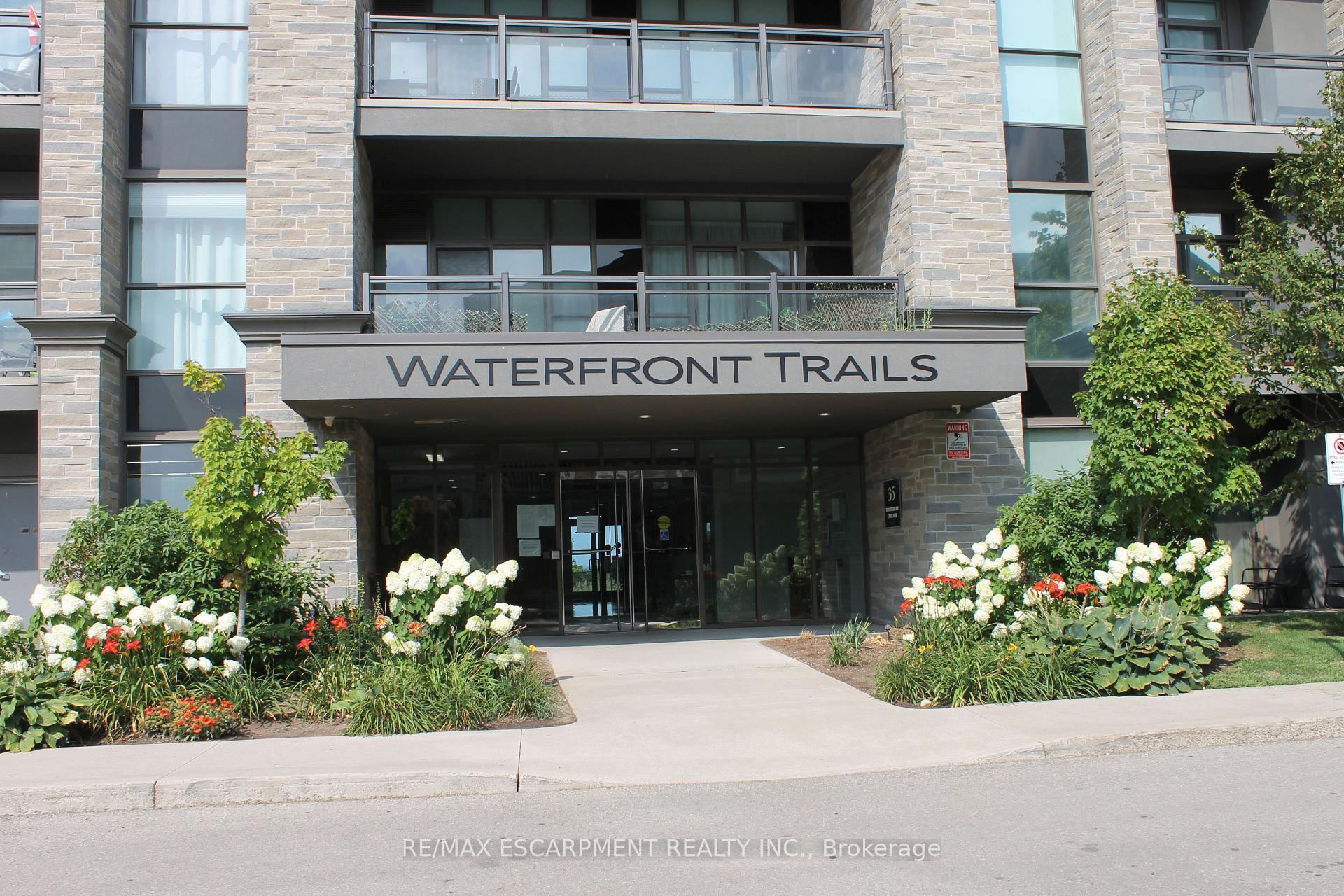 Photo 2 of Unit 316, 35 Southshore Crescent, Hamilton, Stoney Creek — HOMEH