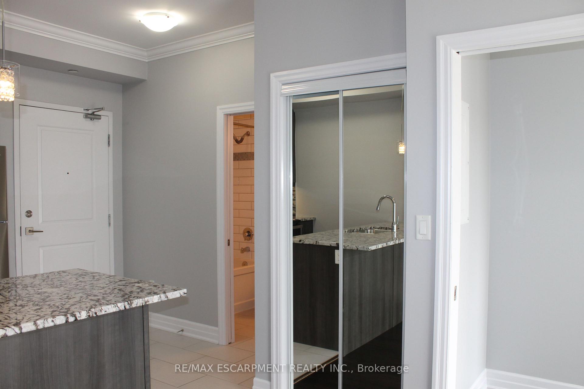 Photo 8 of Unit 316, 35 Southshore Crescent, Hamilton, Stoney Creek — HOMEH