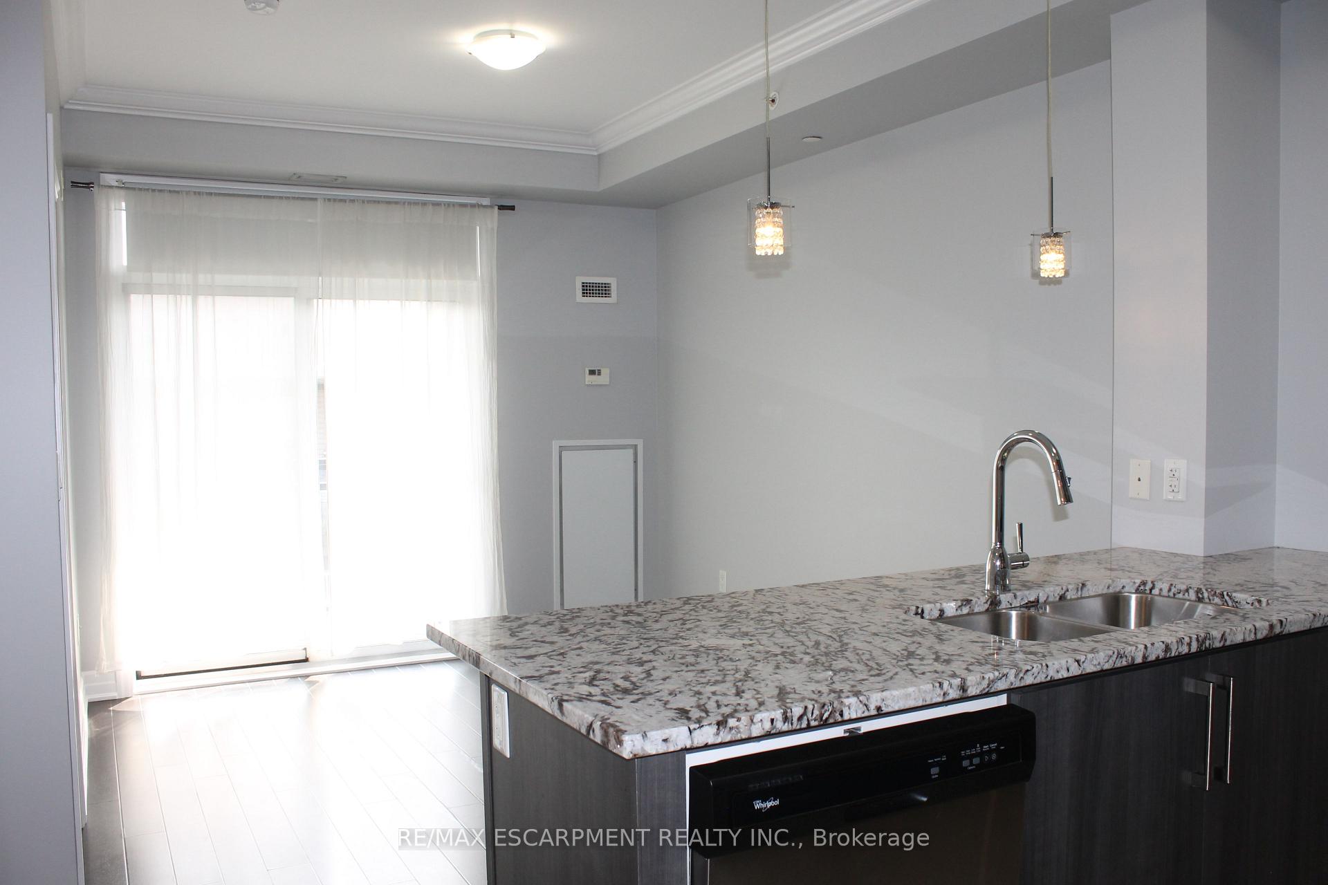Photo 9 of Unit 316, 35 Southshore Crescent, Hamilton, Stoney Creek — HOMEH