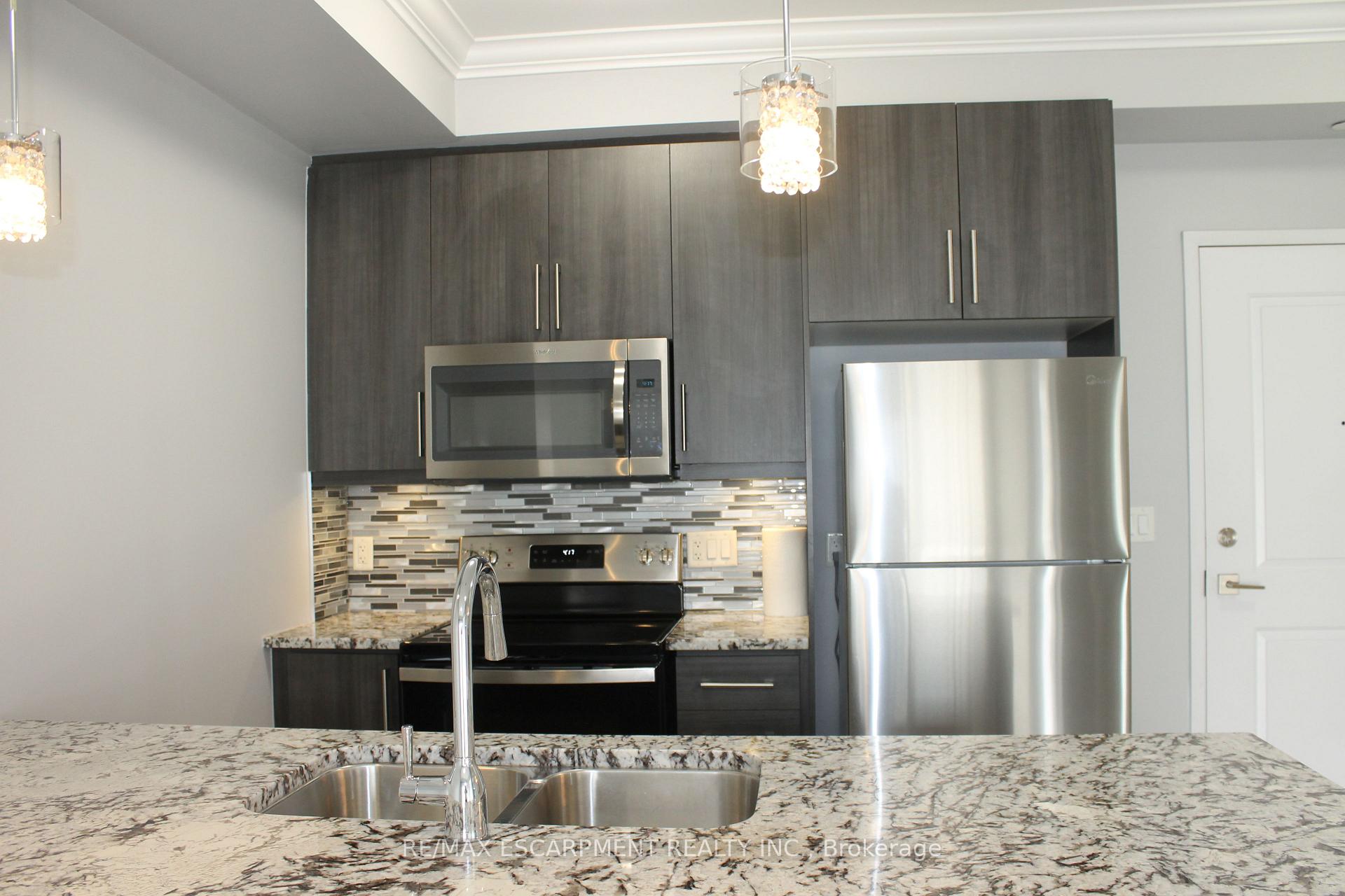 Photo 12 of Unit 316, 35 Southshore Crescent, Hamilton, Stoney Creek — HOMEH