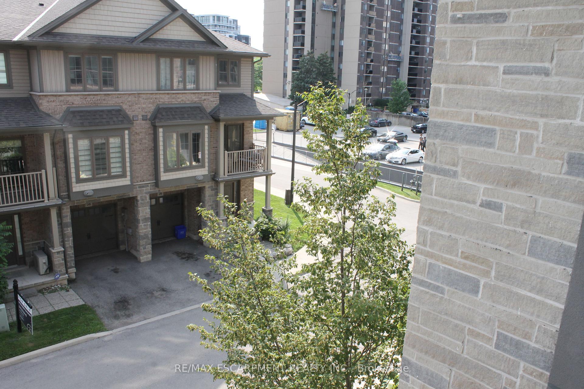 Photo 18 of Unit 316, 35 Southshore Crescent, Hamilton, Stoney Creek — HOMEH