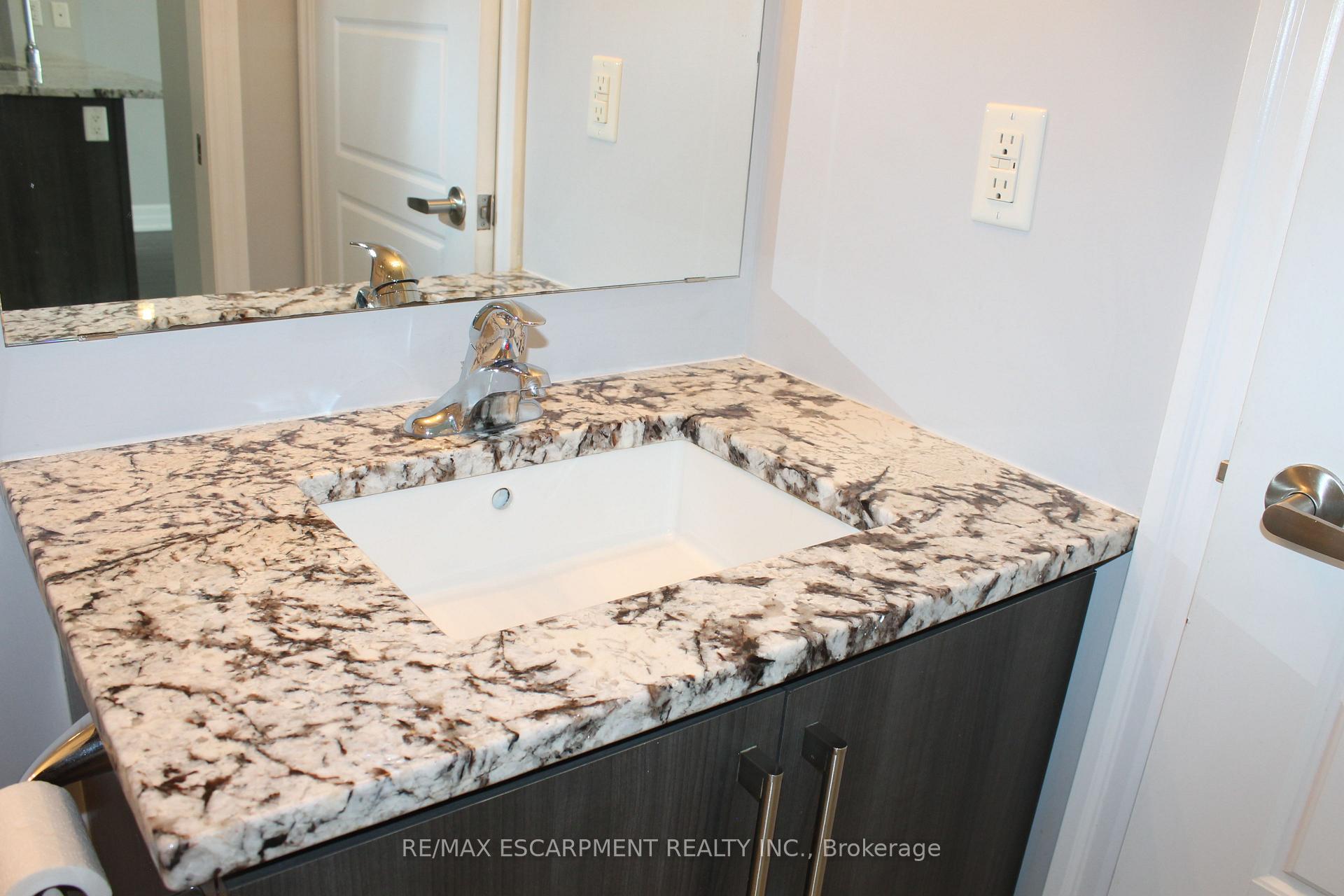 Photo 23 of Unit 316, 35 Southshore Crescent, Hamilton, Stoney Creek — HOMEH