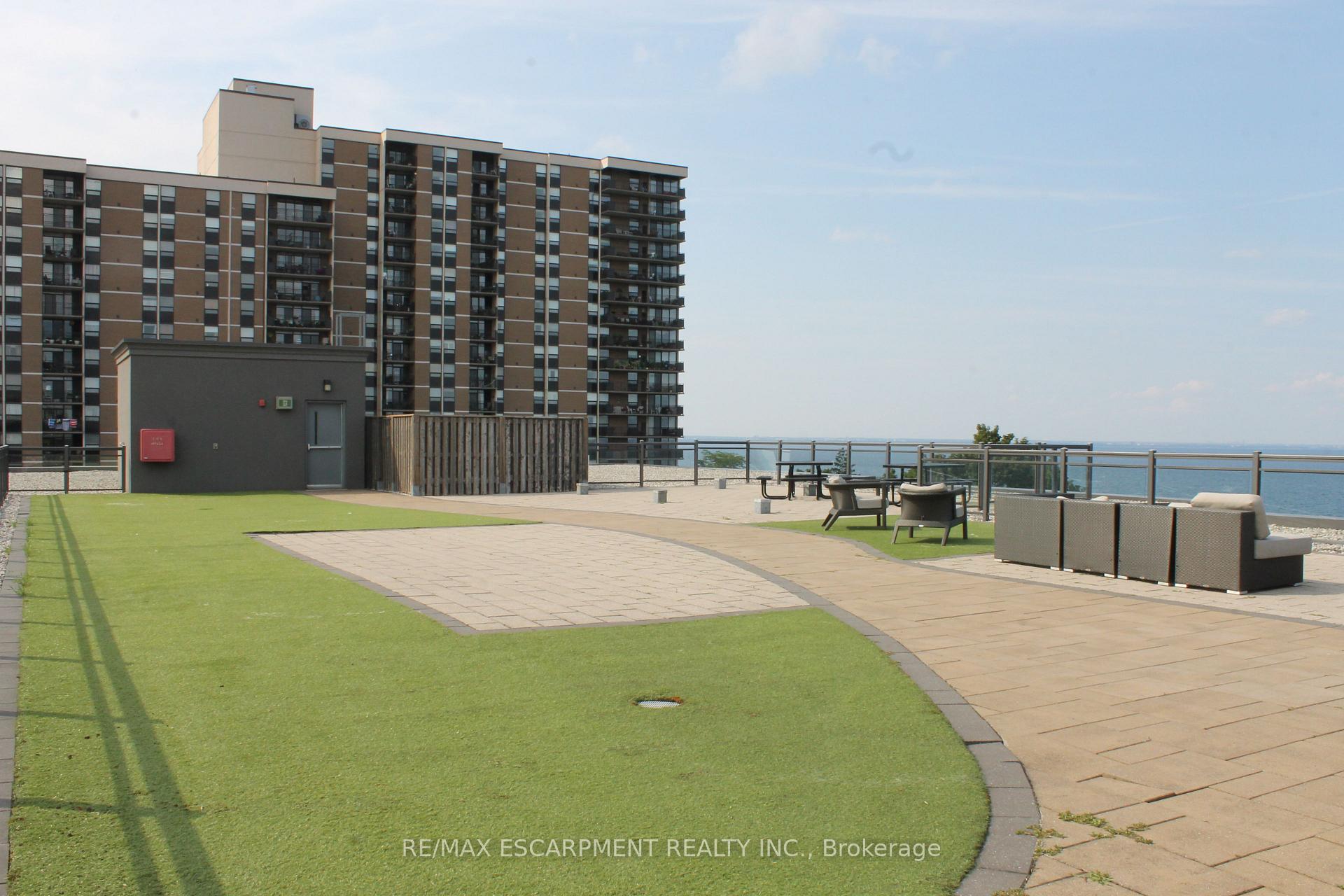 Photo 26 of Unit 316, 35 Southshore Crescent, Hamilton, Stoney Creek — HOMEH