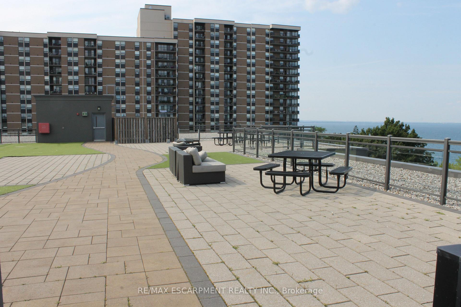 Photo 31 of Unit 316, 35 Southshore Crescent, Hamilton, Stoney Creek — HOMEH