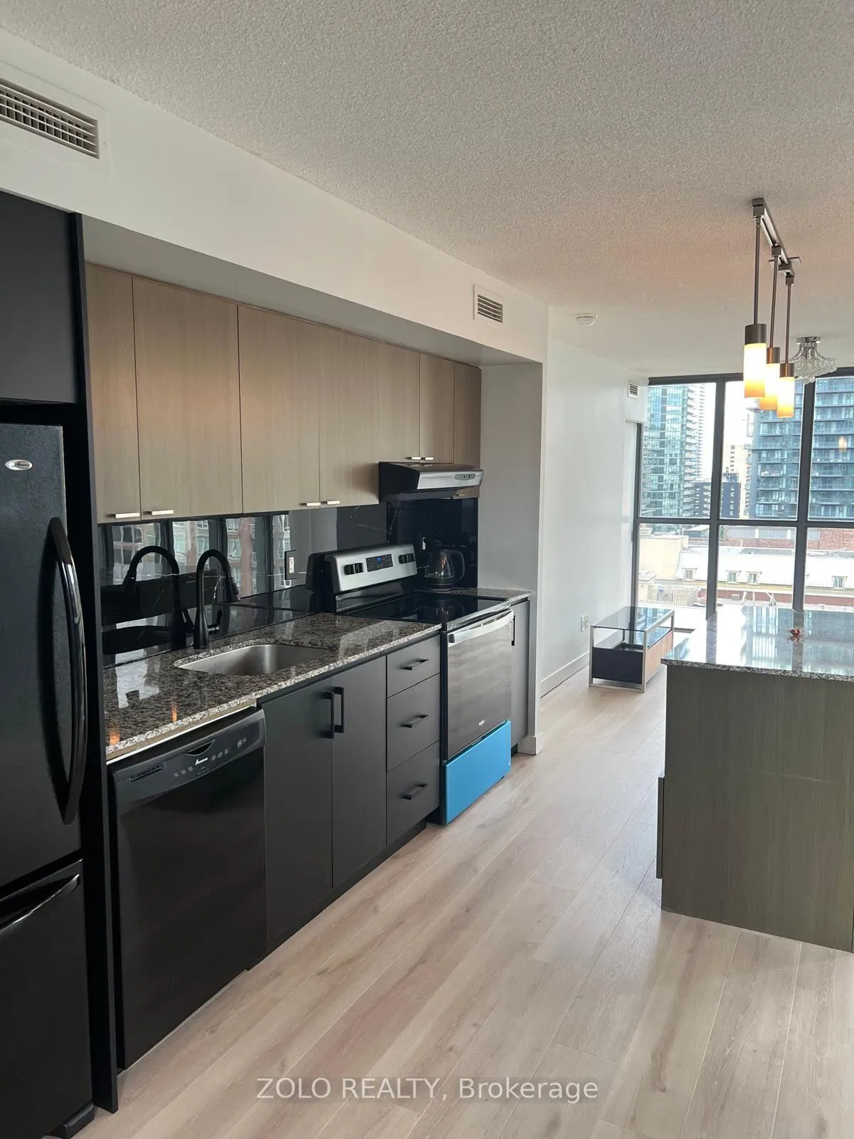 Photo 3 of Unit 1407, 110 Charles Street E, Toronto, Church-Yonge Corridor — HOMEH