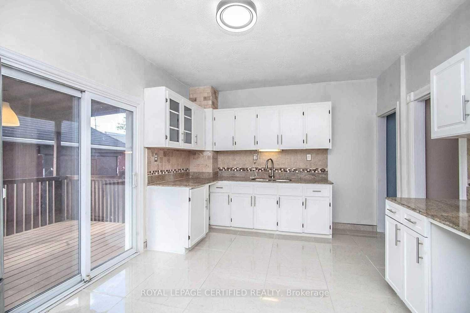 Photo 14 of 116 Beach Road, Hamilton, Industrial Sector — HOMEH