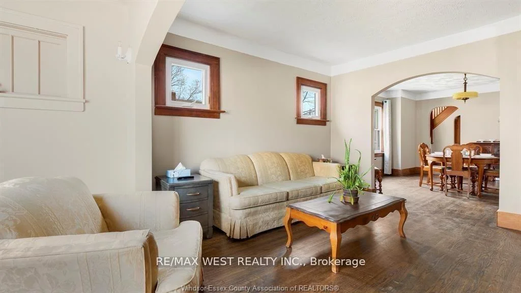 Photo 8 of 959 Westminster Boulevard, Windsor — HOMEH