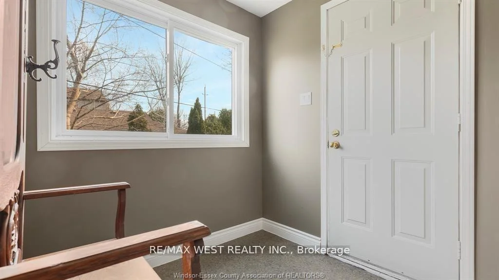 Photo 22 of 959 Westminster Boulevard, Windsor — HOMEH