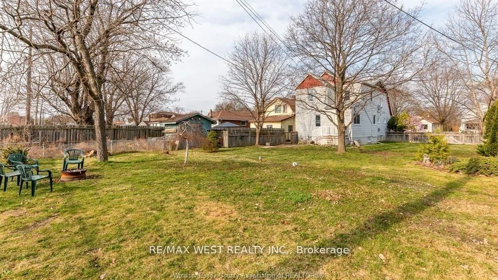 Photo 30 of 959 Westminster Boulevard, Windsor — HOMEH