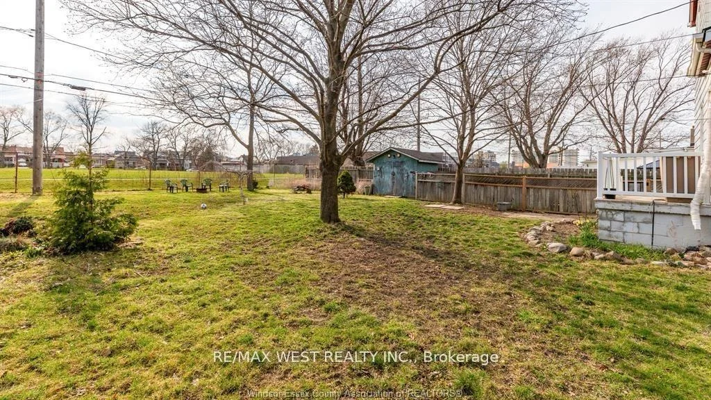 Photo 33 of 959 Westminster Boulevard, Windsor — HOMEH