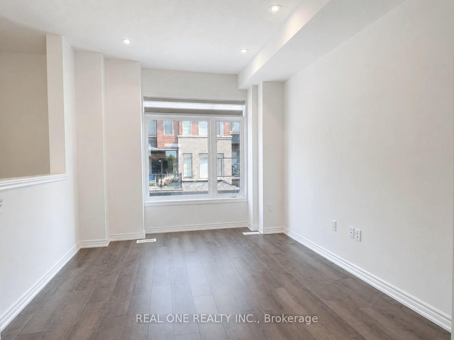 Photo 3 of Unit 31, 61 Soho Street, Hamilton, Stoney Creek Mountain — HOMEH