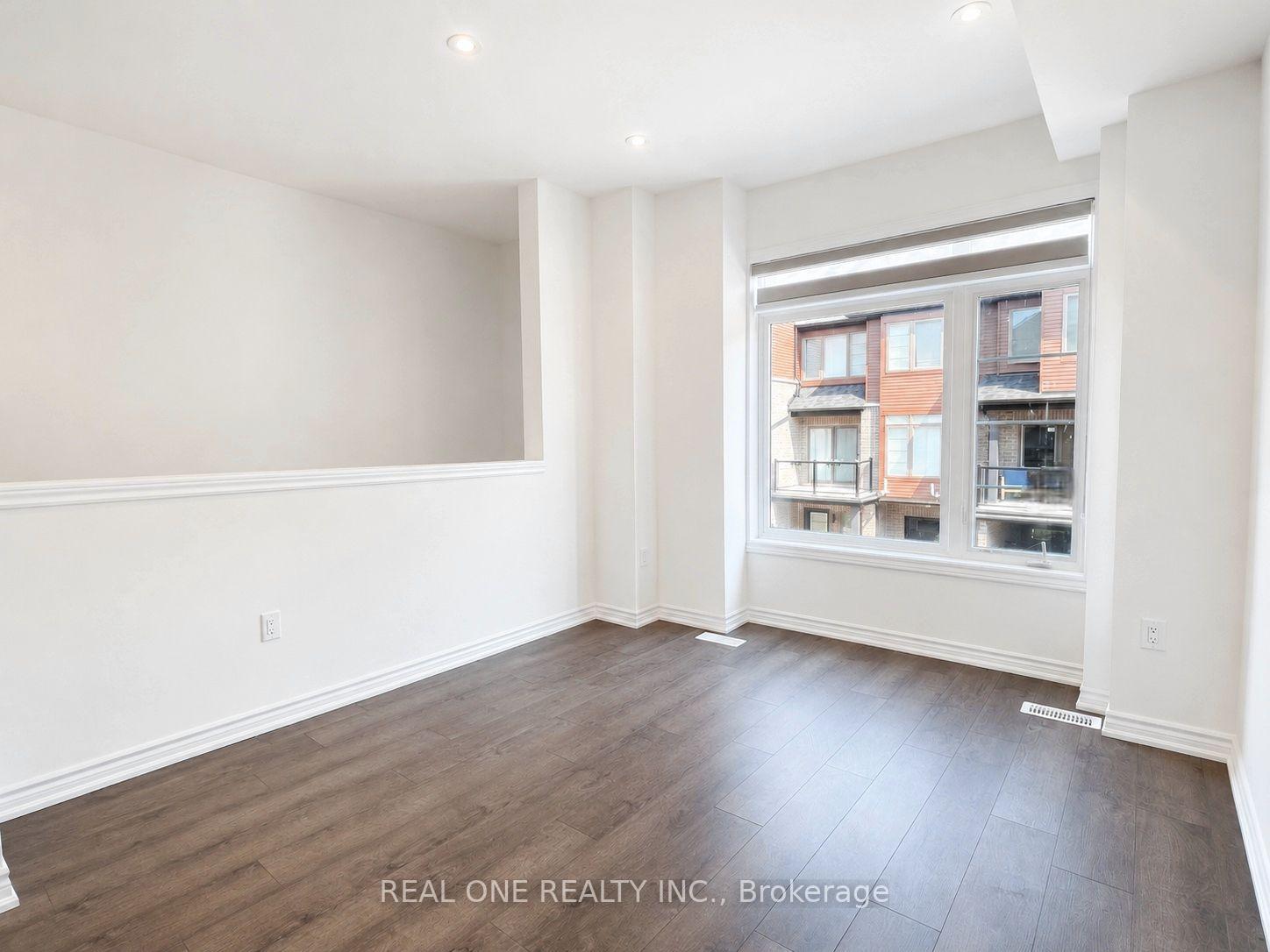 Photo 4 of Unit 31, 61 Soho Street, Hamilton, Stoney Creek Mountain — HOMEH