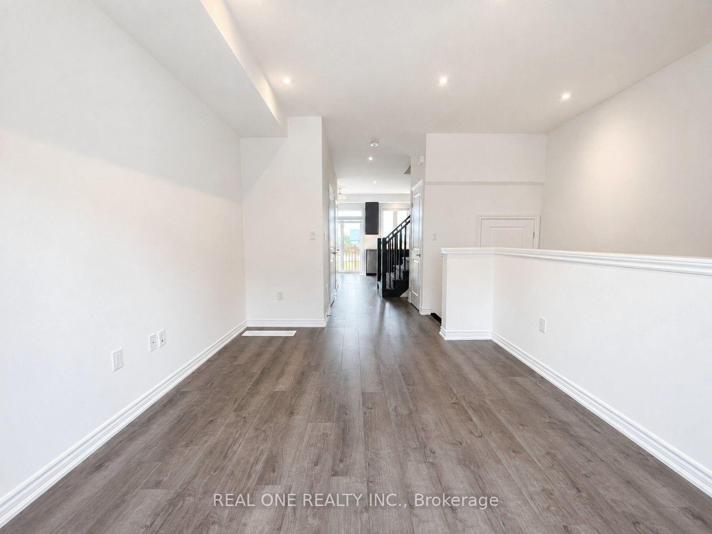 Photo 5 of Unit 31, 61 Soho Street, Hamilton, Stoney Creek Mountain — HOMEH