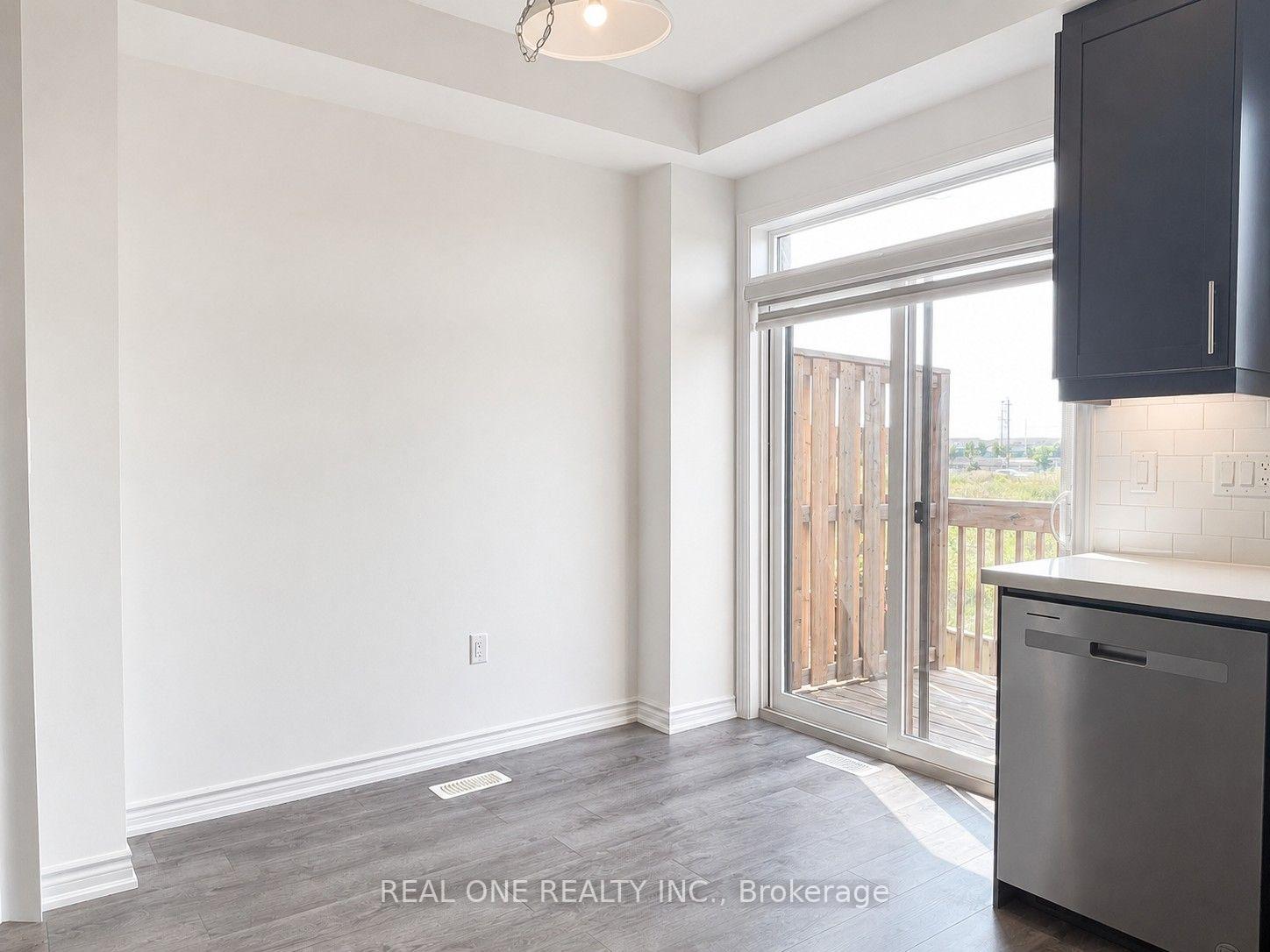 Photo 12 of Unit 31, 61 Soho Street, Hamilton, Stoney Creek Mountain — HOMEH