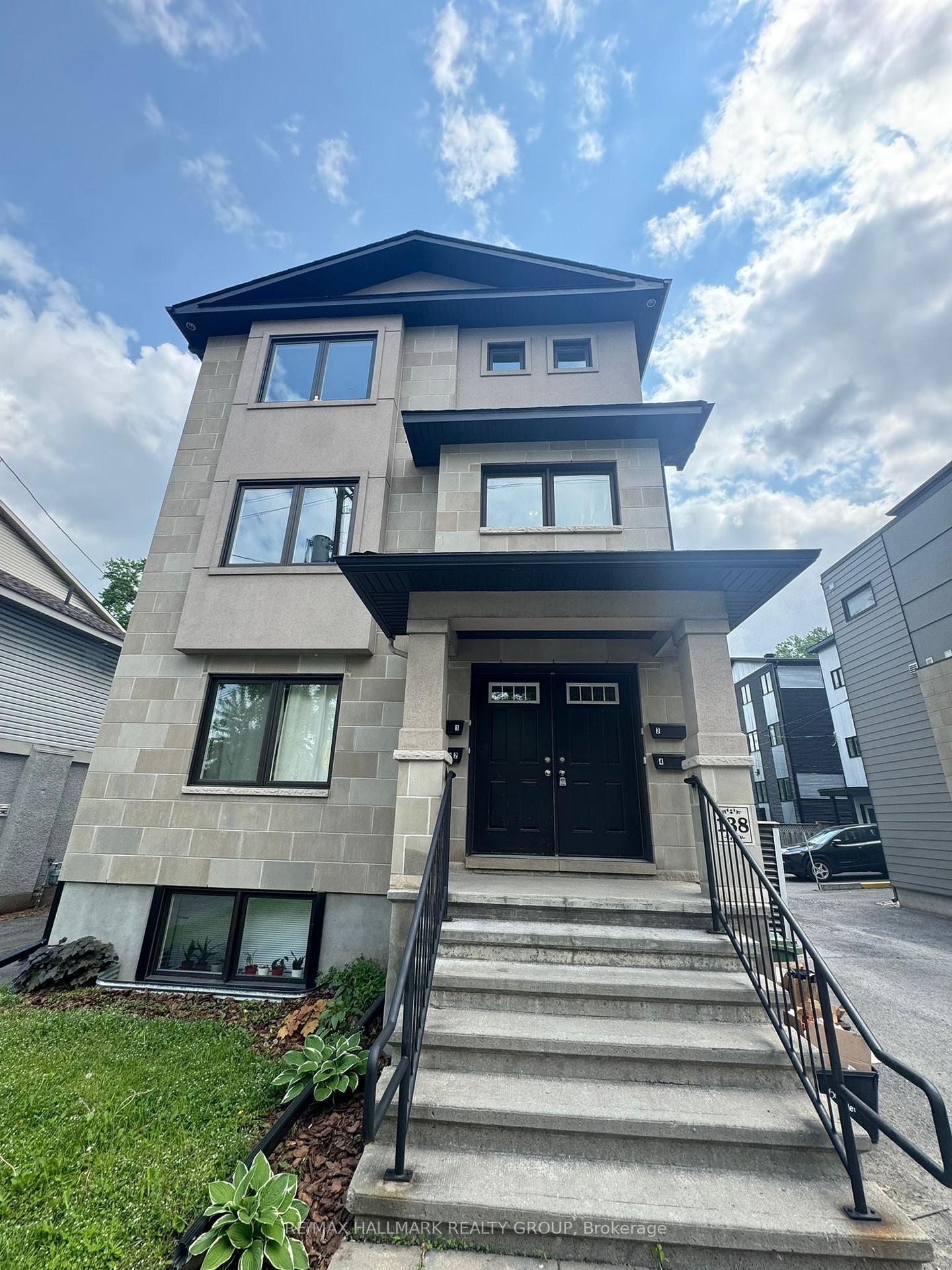 Photo 1 of Unit 2, 138 Lees Avenue, Ottawa, Ottawa East — HOMEH