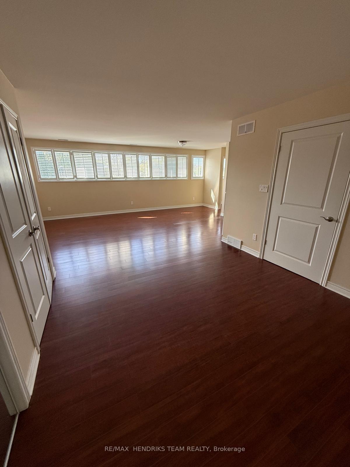 Photo 2 of Unit 2B, 320 Vine Street, St. Catharines, Carlton/Bunting — HOMEH