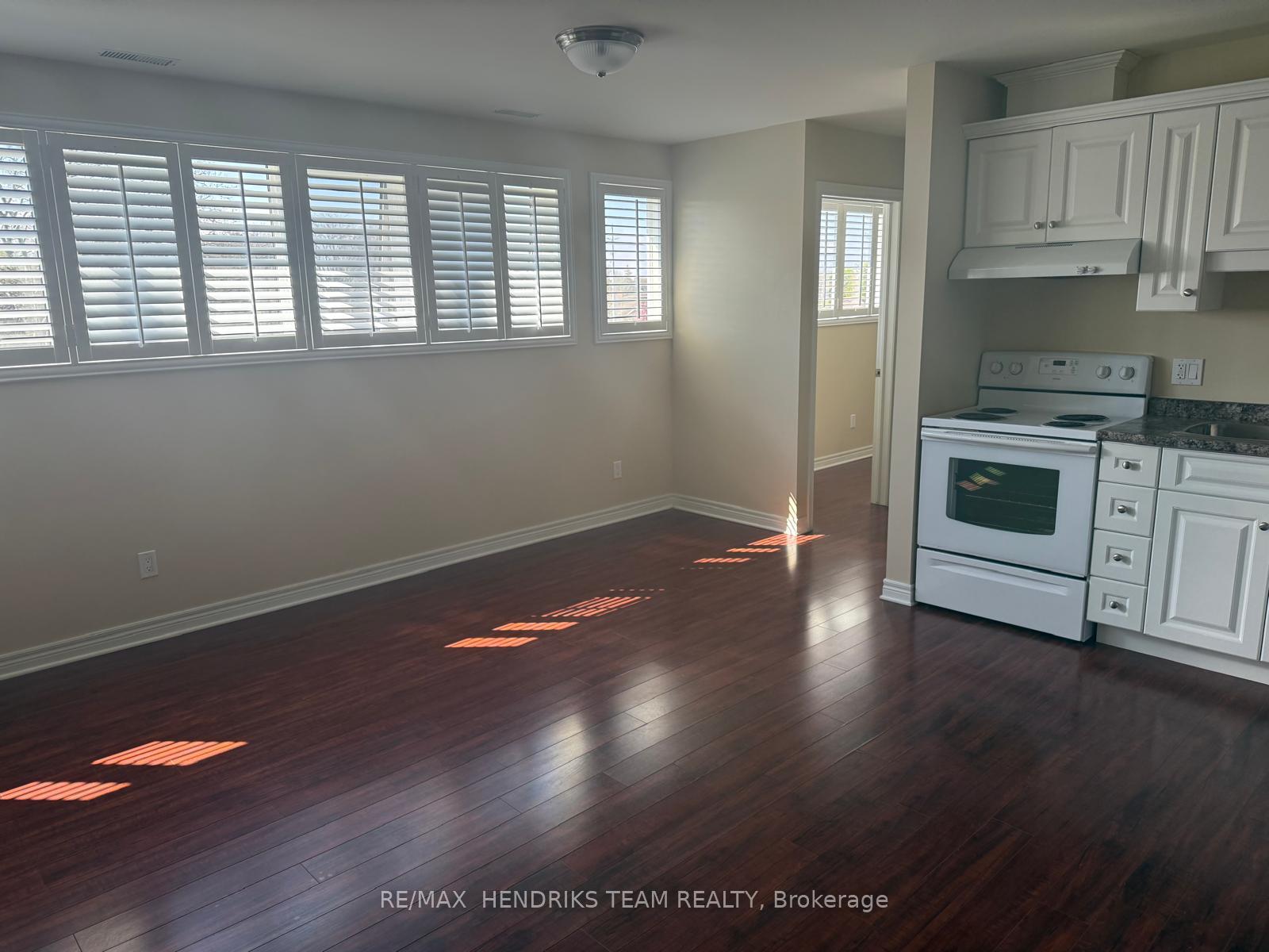 Photo 5 of Unit 2B, 320 Vine Street, St. Catharines, Carlton/Bunting — HOMEH