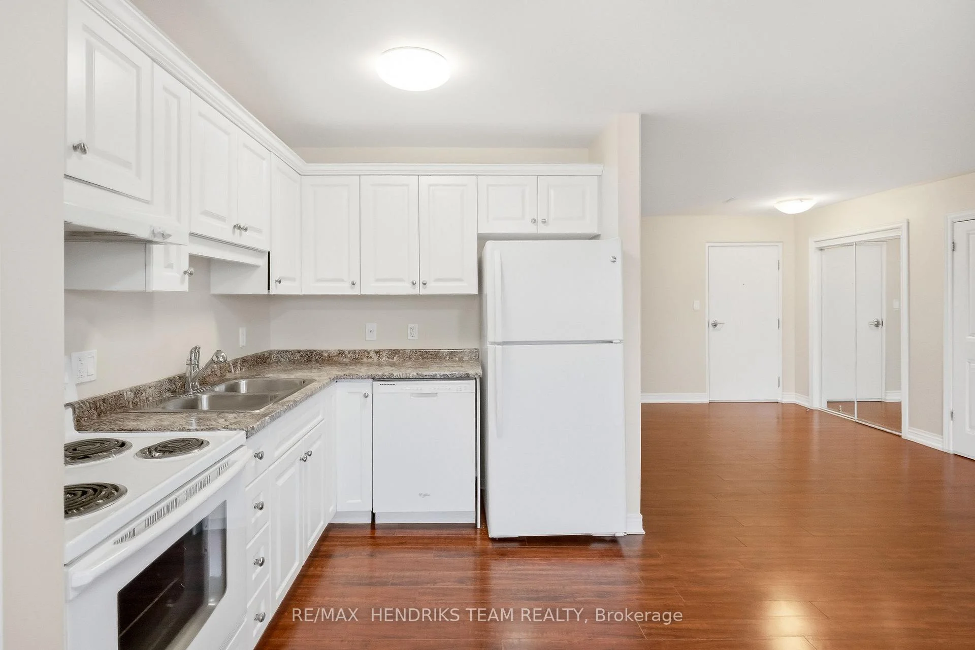 Photo 18 of Unit 2B, 320 Vine Street, St. Catharines, Carlton/Bunting — HOMEH