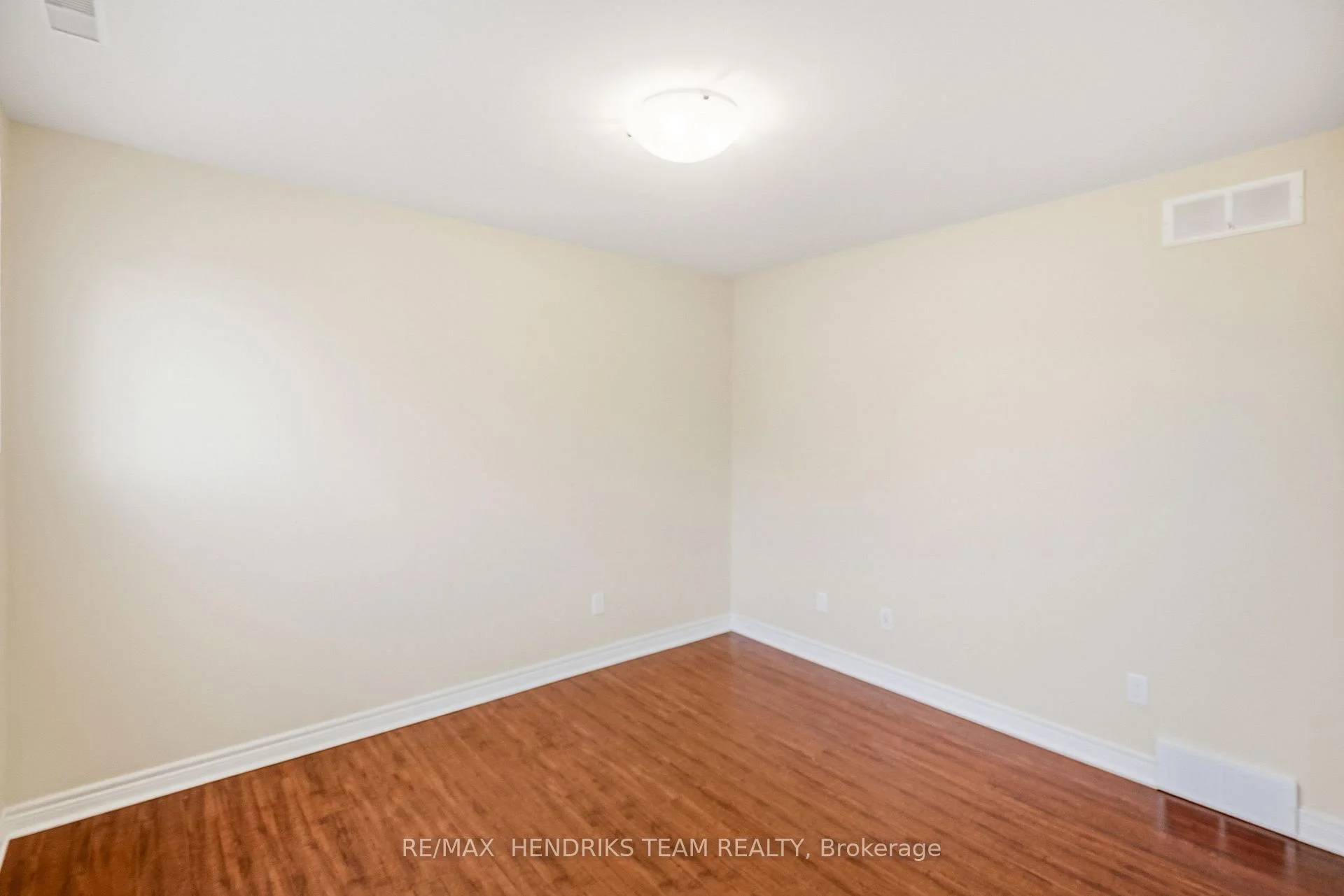 Photo 20 of Unit 2B, 320 Vine Street, St. Catharines, Carlton/Bunting — HOMEH