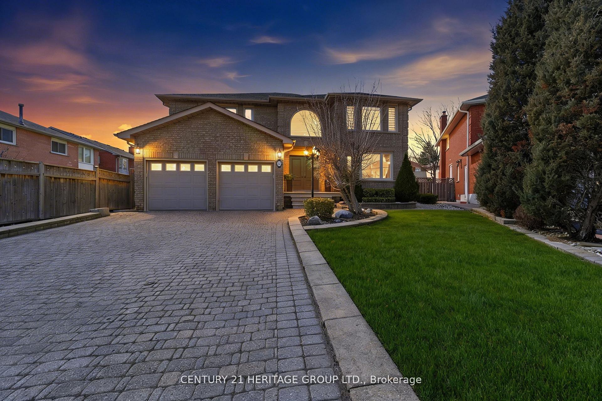 Photo 1 of 12 Lavinio Court, Vaughan, Maple — HOMEH