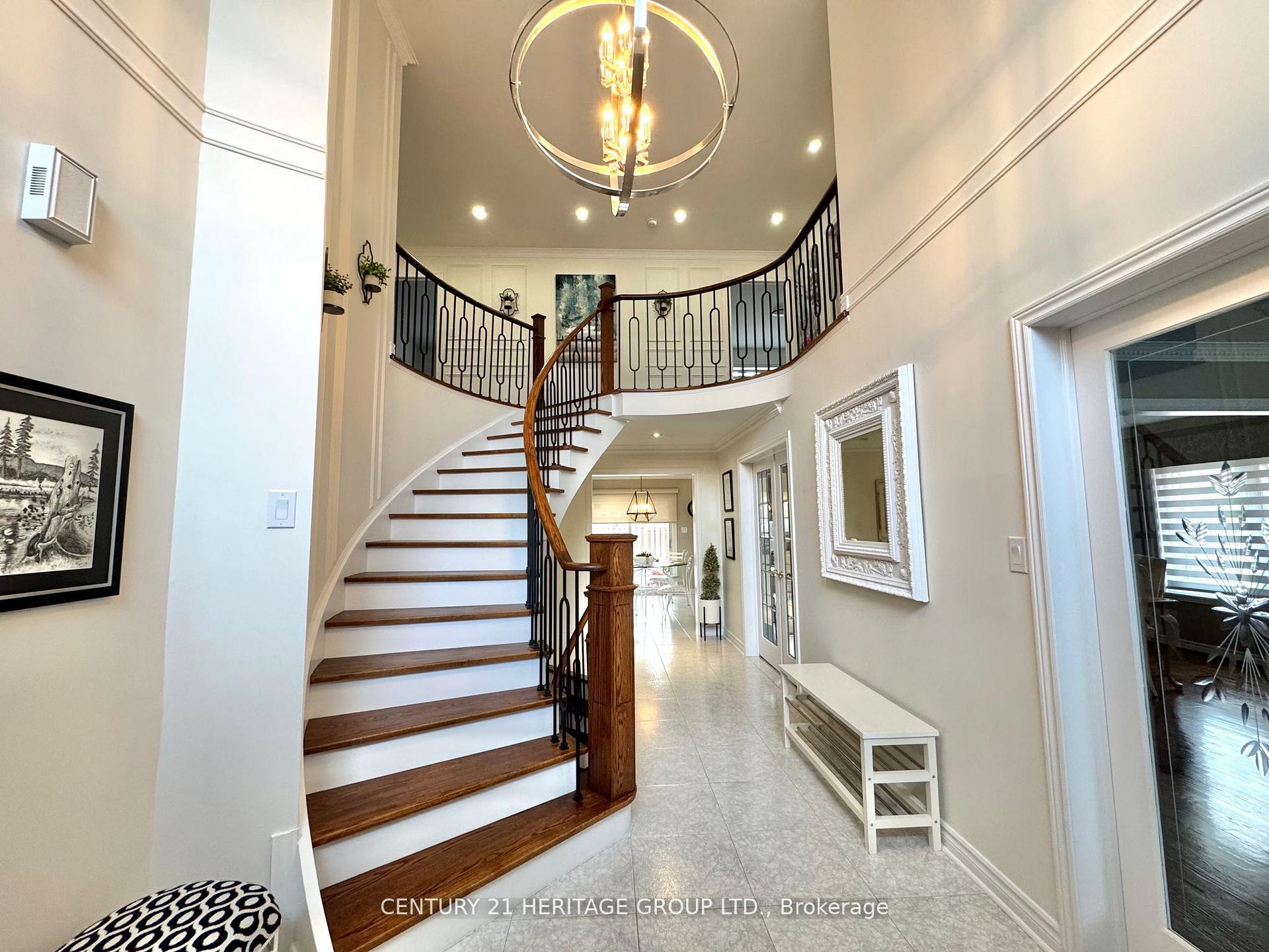 Photo 10 of 12 Lavinio Court, Vaughan, Maple — HOMEH