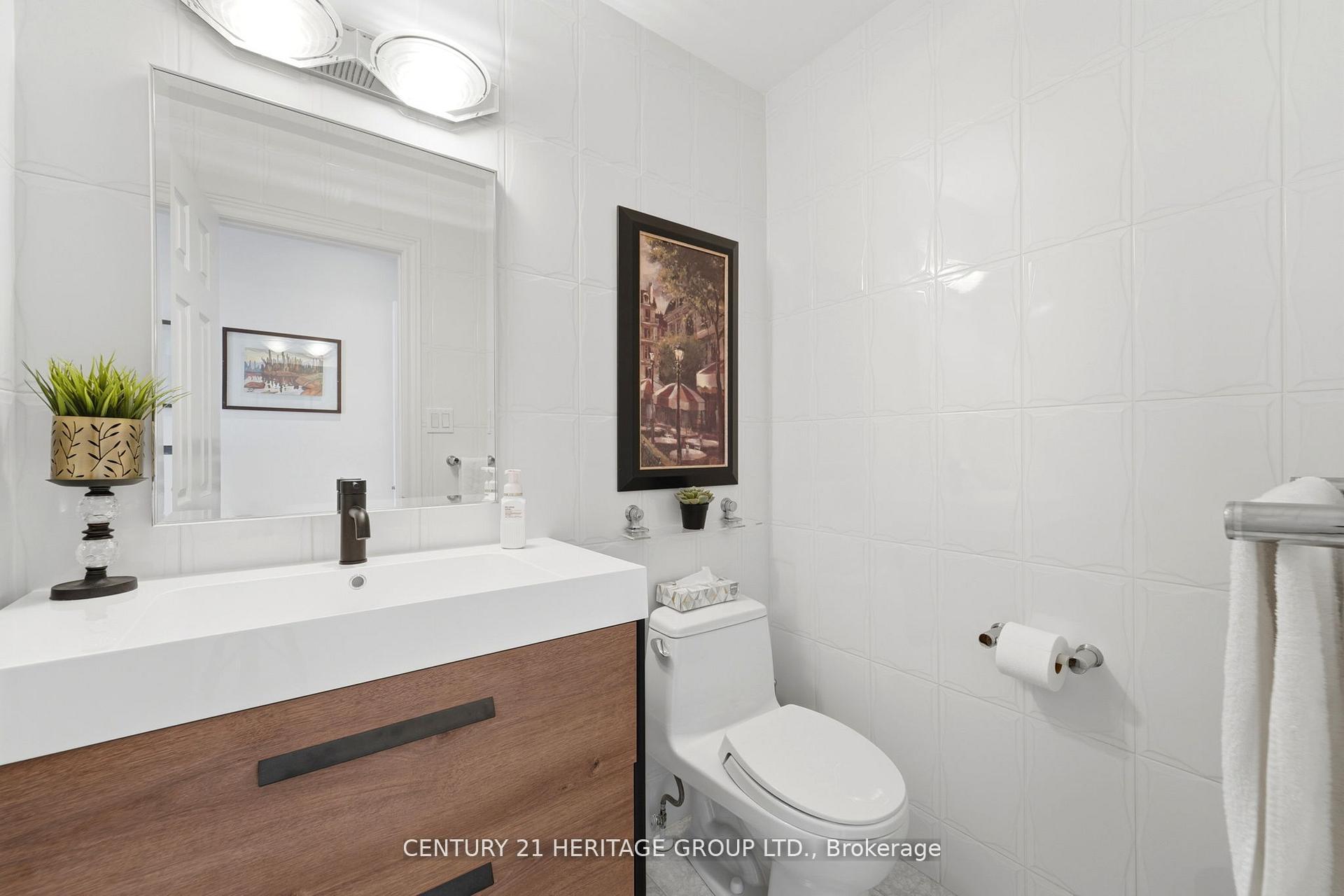 Photo 17 of 12 Lavinio Court, Vaughan, Maple — HOMEH